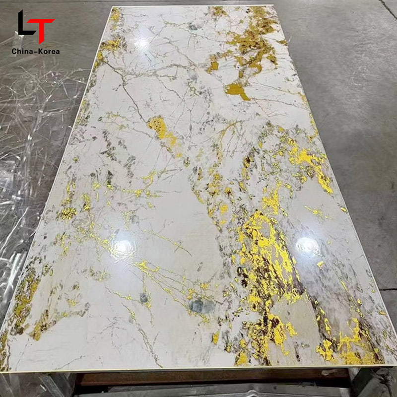 Vedenpitävä 1220×2440mm 3mm PVC UV-levy sisäseinäpaneelin koristeluun korkeakiiltoisella viimeistelyllä kodin toimistosuunnittelun sisustukseen